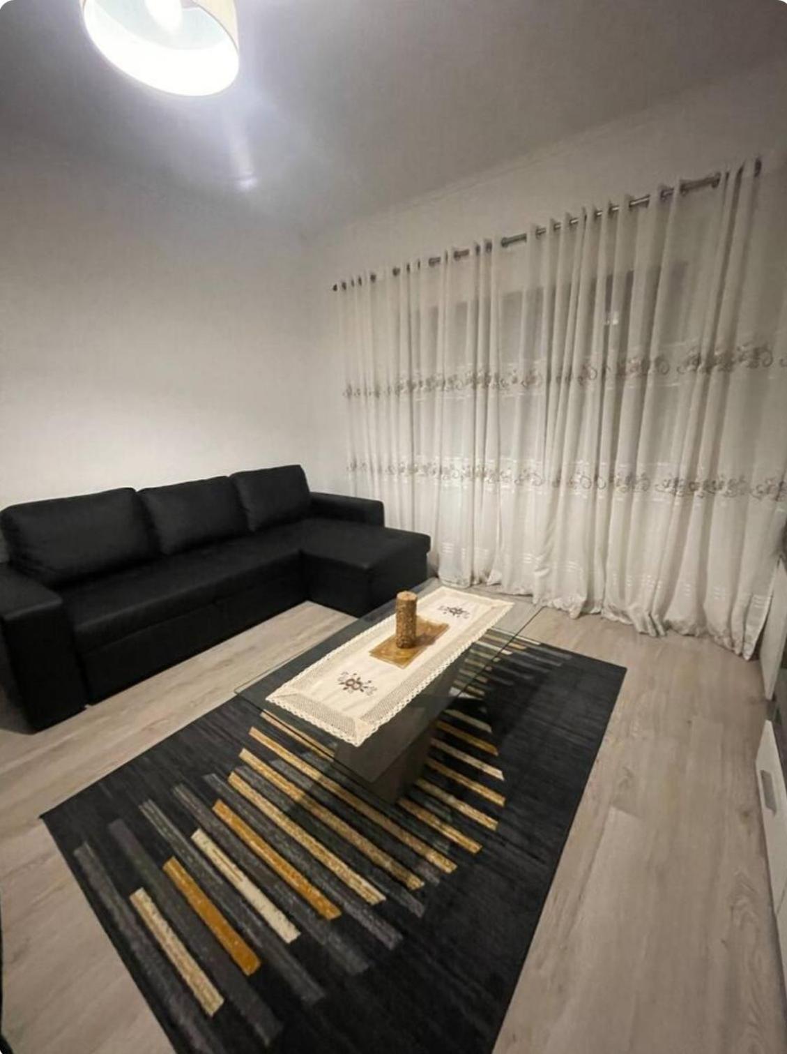 Ferienwohnung Quarto Calmo E Acolhedor Almada Exterior foto