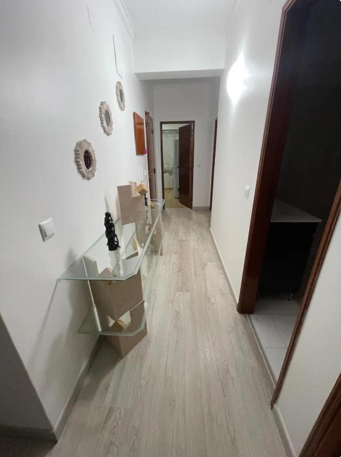 Ferienwohnung Quarto Calmo E Acolhedor Almada Exterior foto